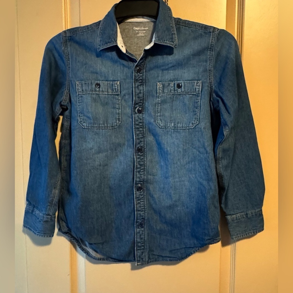 BOYS US SZ XLGAP KIDS LONG SLEEVE DENIM BUTTON UP SHIRT